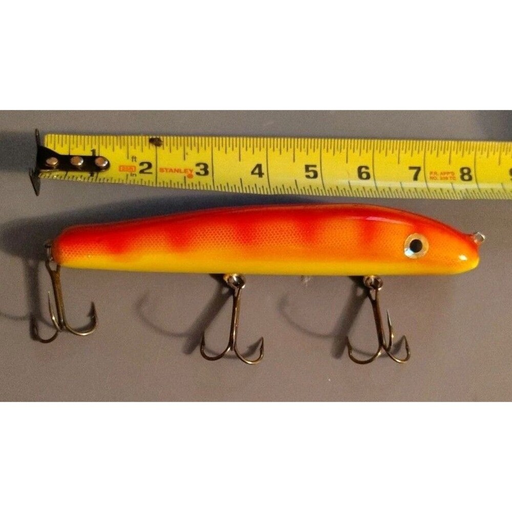 Vintage 8 Inch Alert Tiger Color Jerk Bait Musky
